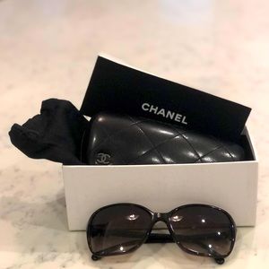 Authentic - EUC CHANEL sunglasses